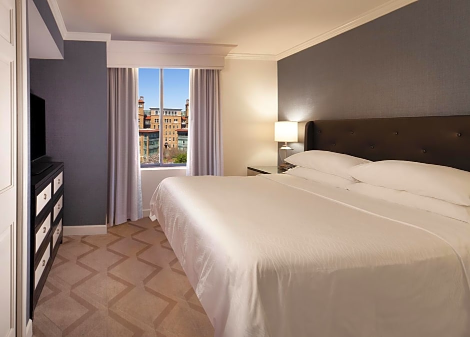 Melrose Georgetown Hotel