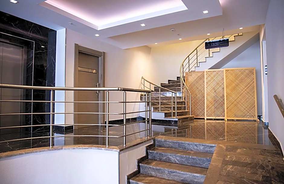 Hilly Hotel