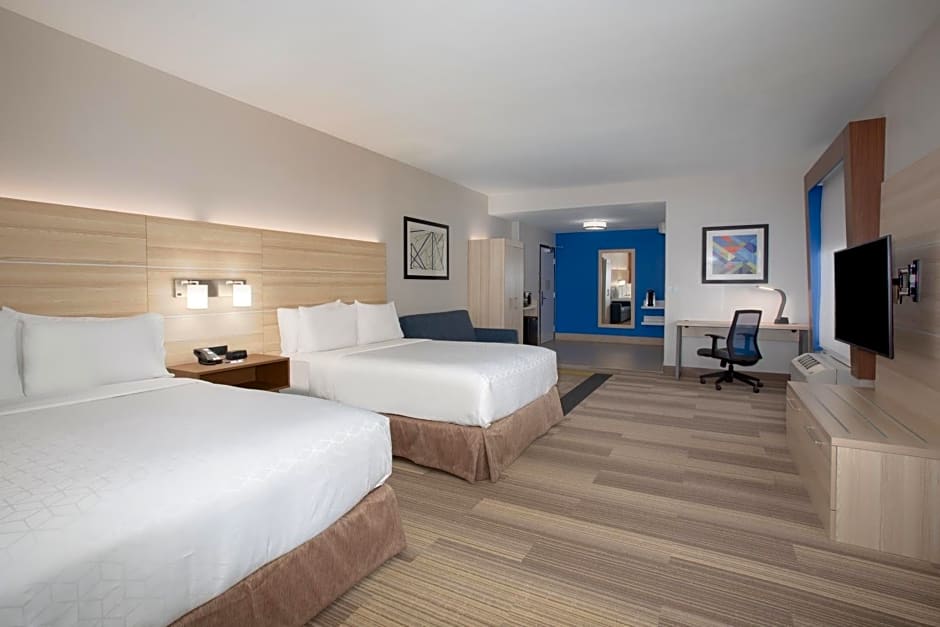 Holiday Inn Express & Suites Phoenix - Glendale Sports Dist By IHG