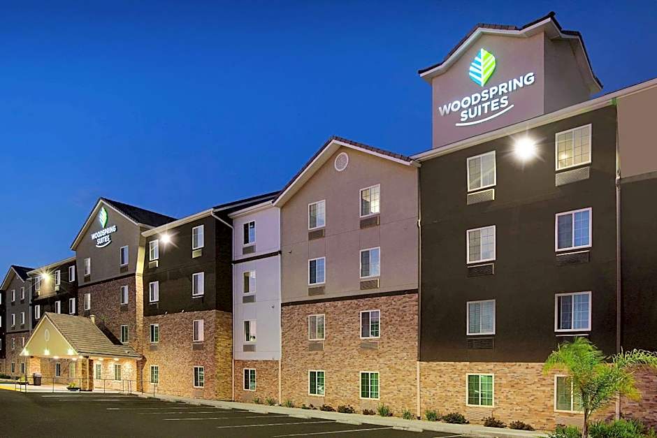 WoodSpring Suites Bakersfield