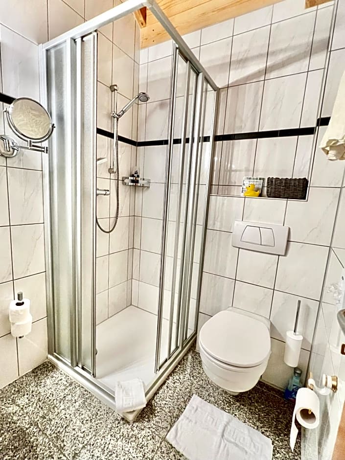 Weinhaus am Schieferfels