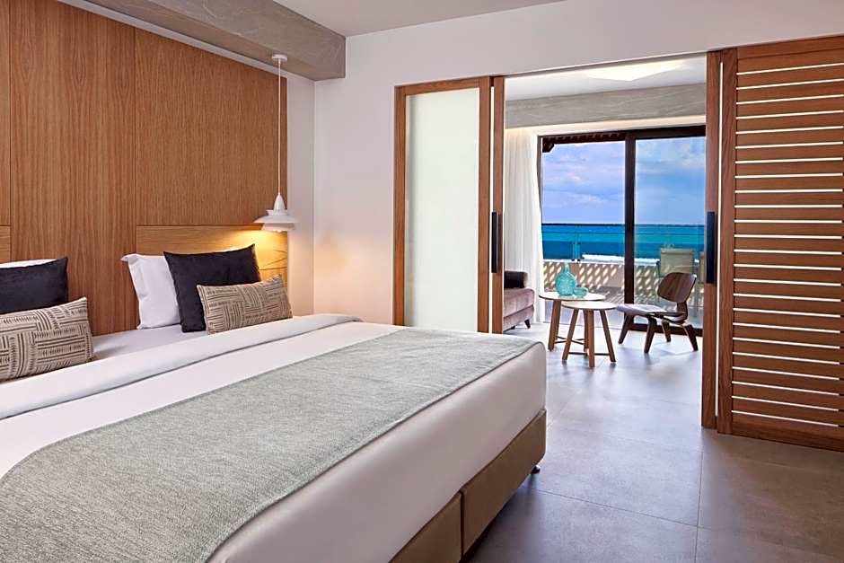 Atlantica Caldera Palace