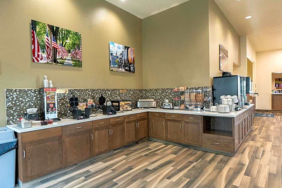 Cobblestone Inn and Suites Sheldon