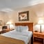 Econo Lodge  Inn & Suites Clinton