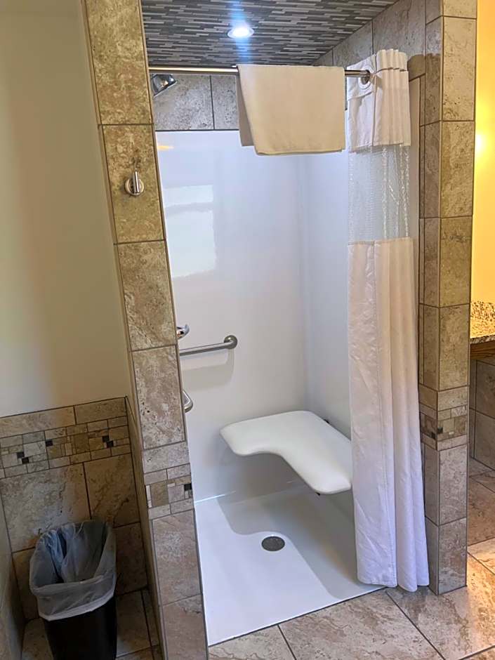 All Star Inn & Suites