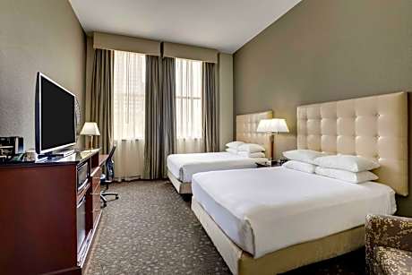 Deluxe Queen Room with Two Queen Beds - High Floor