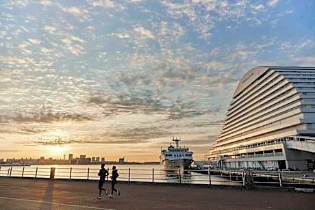 Kobe Meriken Park Oriental Hotel