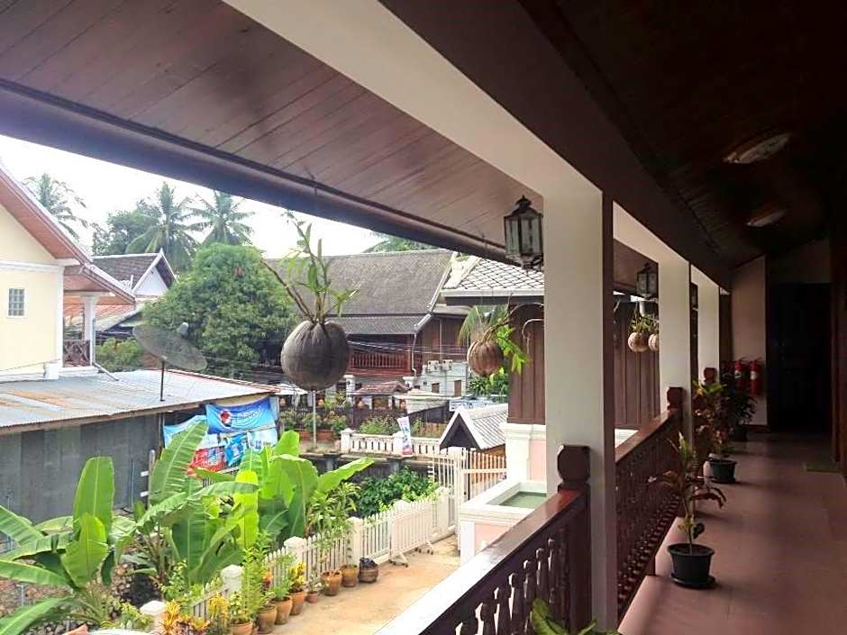 Pakhongthong Villa Saynamkhan Vat Nong