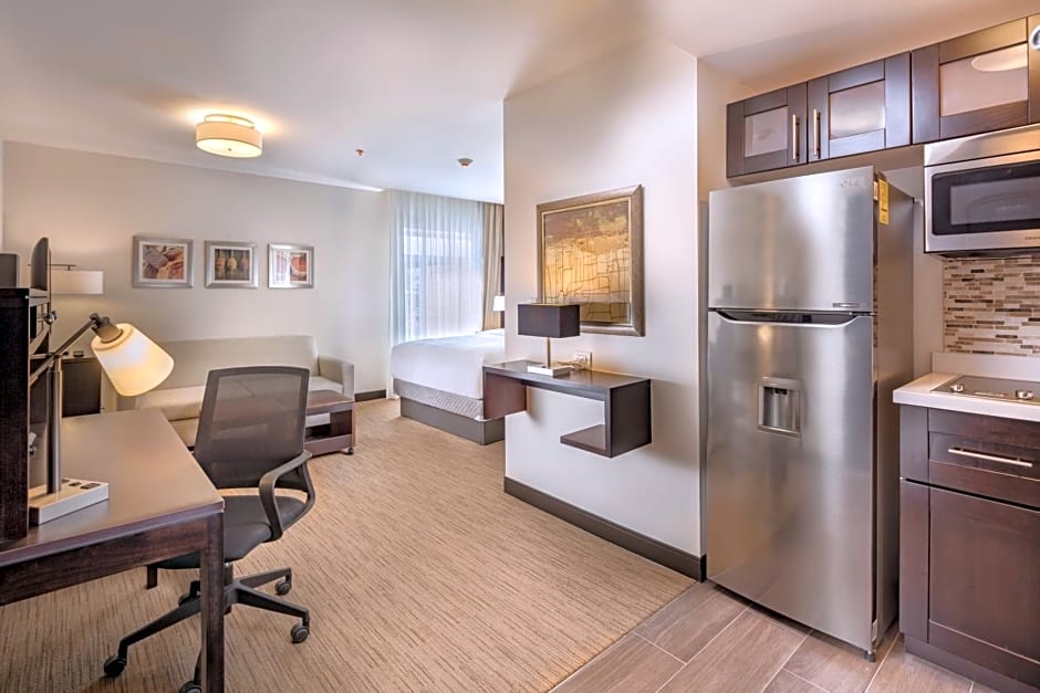 Staybridge Suites Silao By IHG