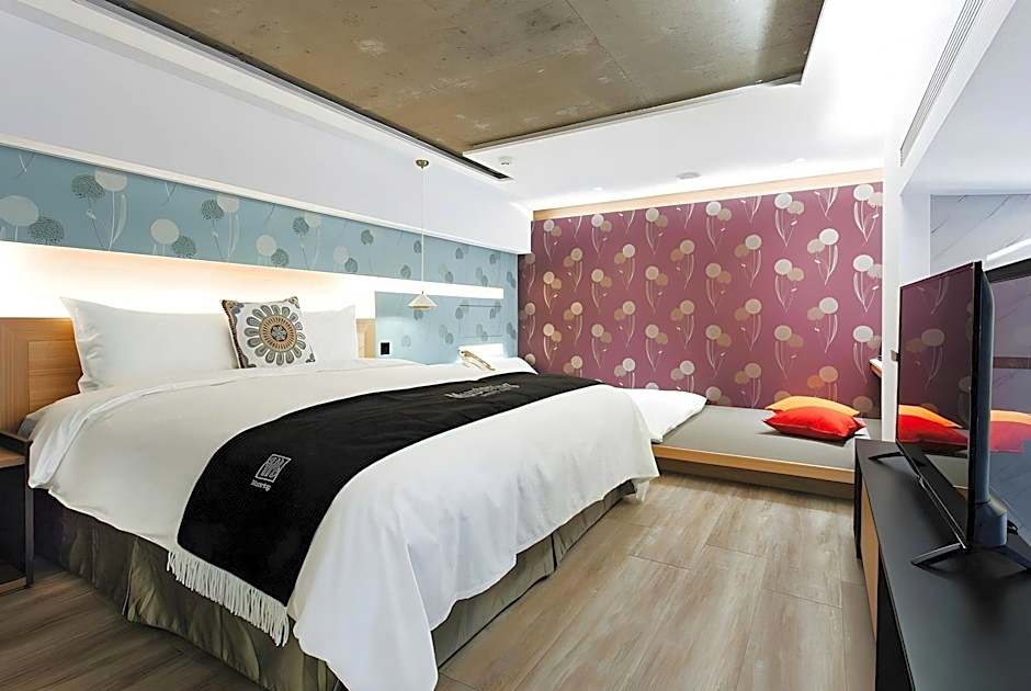 CHECK inn Express Taichung Yizhong
