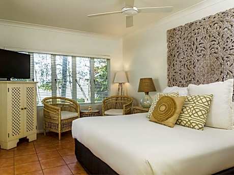 Brigadier Studio with Large SPA Bath, Couples Swing, Balcony