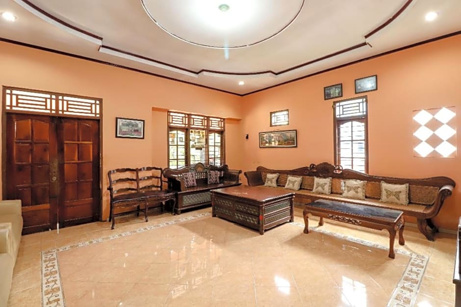 Nurudin House by ZUZU