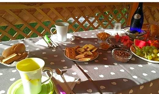 casa di campagna dal pozzo