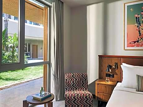Standard Room with King Bed