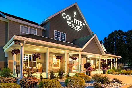 Country Inn & Suites by Radisson, Decorah, IA