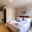 Leonis Restaurant & Rooms