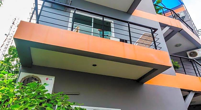 Baan Yuyen Karon Guesthouse