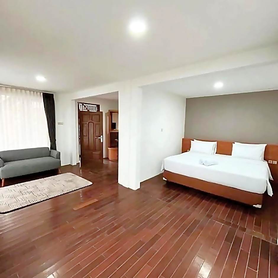 Akuja Glamping Room Resto by VIBHM – Bogor, PA