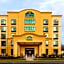 La Quinta Inn & Suites by Wyndham Garden City