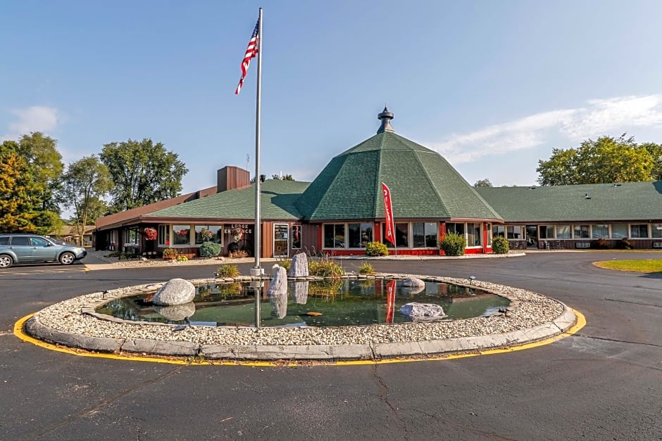 Round Barn Lodge