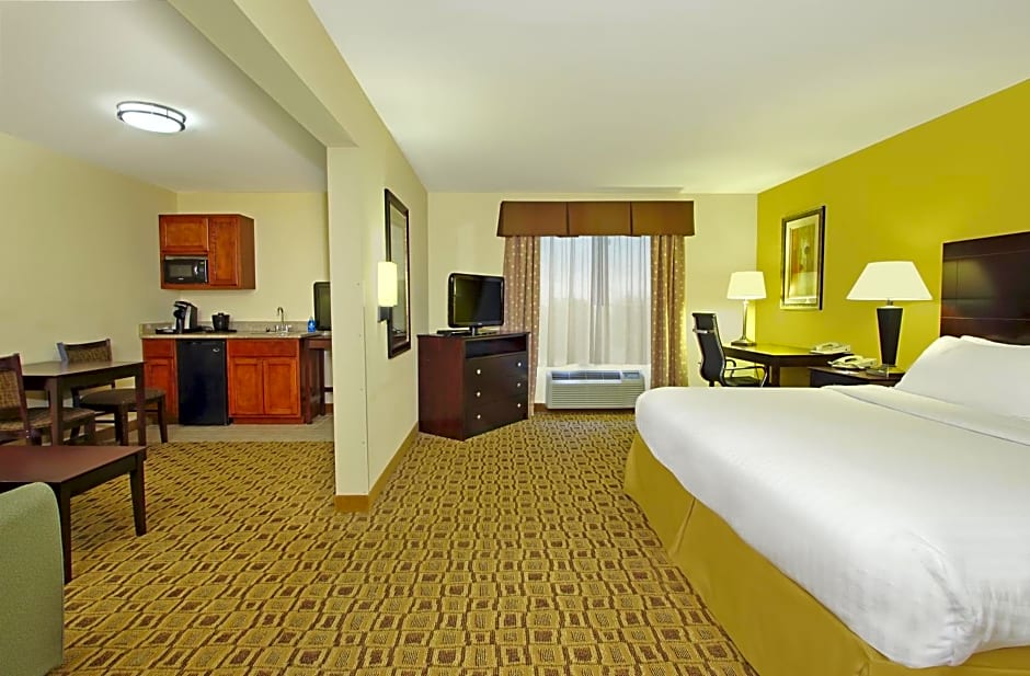 Holiday Inn Express Boonville, an IHG Hotel