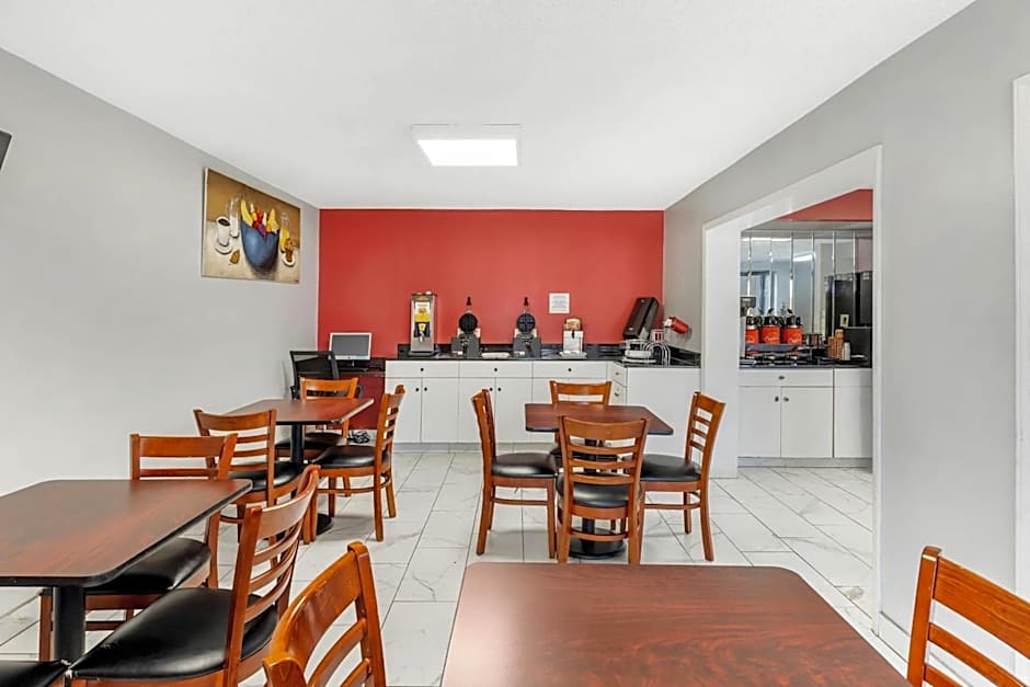Econo Lodge Research Triangle Park