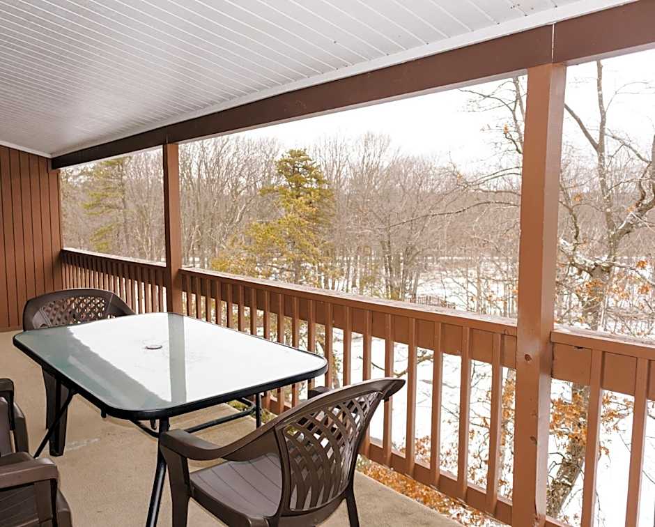 Carriage House Country Club