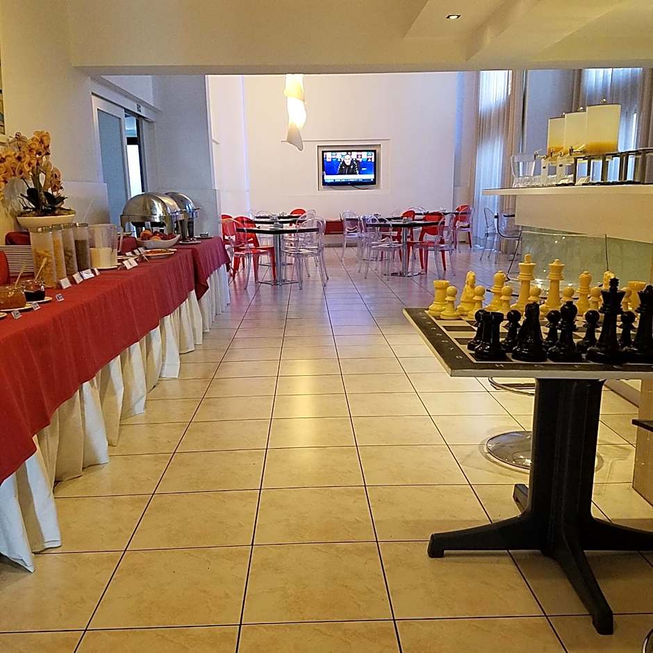 Atrium Zenon Hotel Apartments