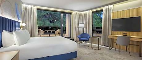 Superior King Room with Balcony