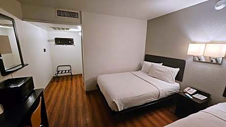 Quadruple Room - Non-Smoking