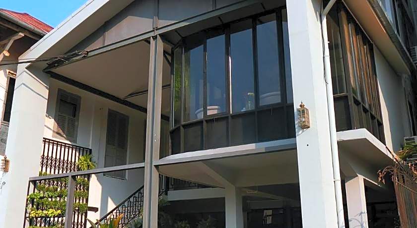 Bloom Boutique Hotel and Cafe