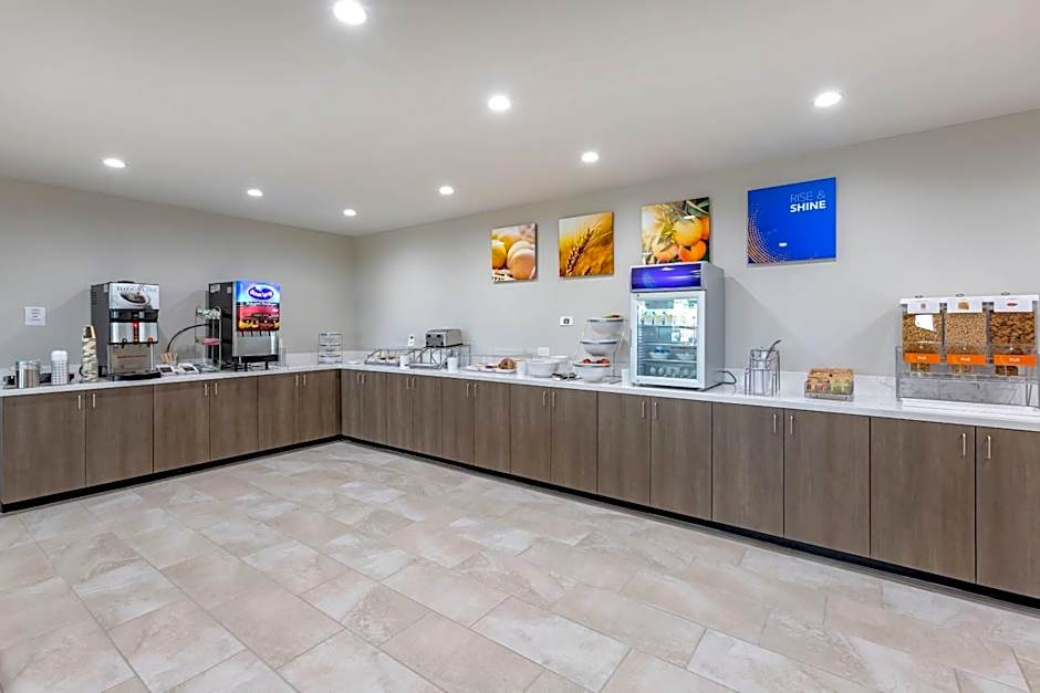 Comfort Suites Scottsdale Talking Stick Entertainment District