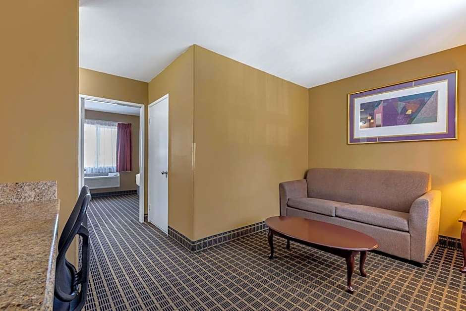 Quality Inn & Suites Westminster - Seal Beach Westminster