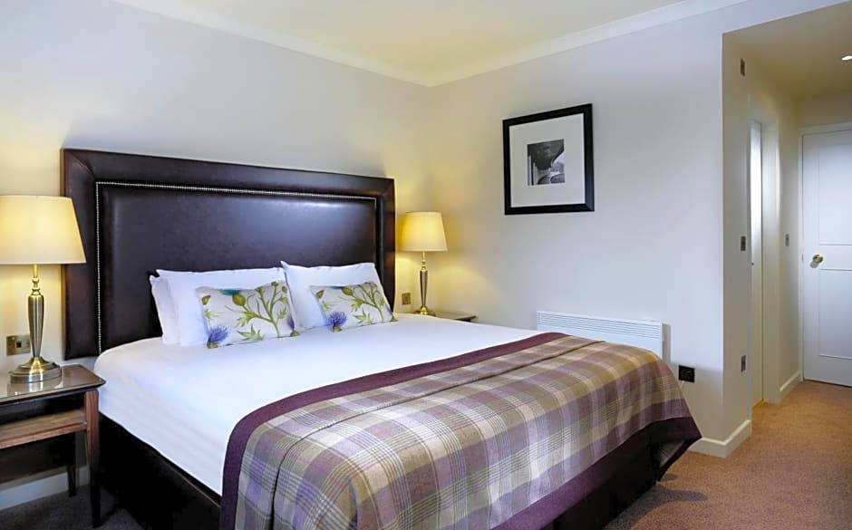 Photo 1 of 5 of Suite