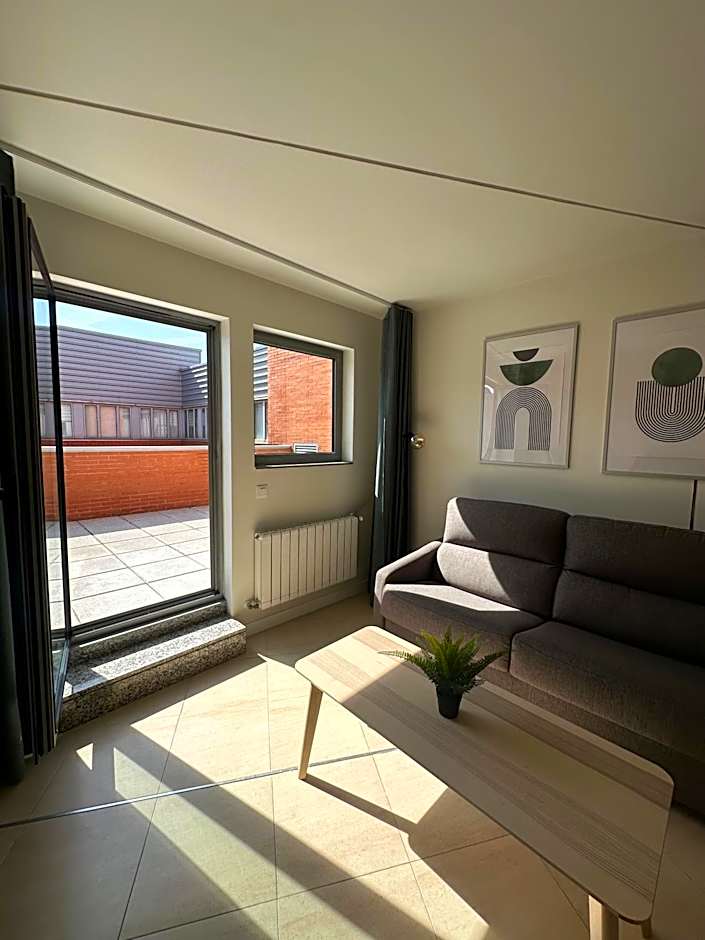 AT home Avenida del Ejercito