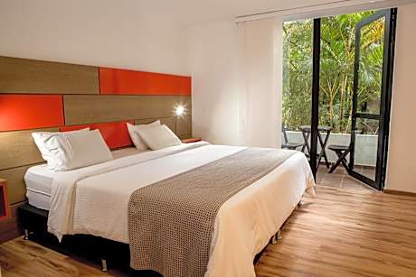 Deluxe Double Room with Balcony