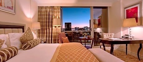 Luxury King Room with City View - Tower Wing