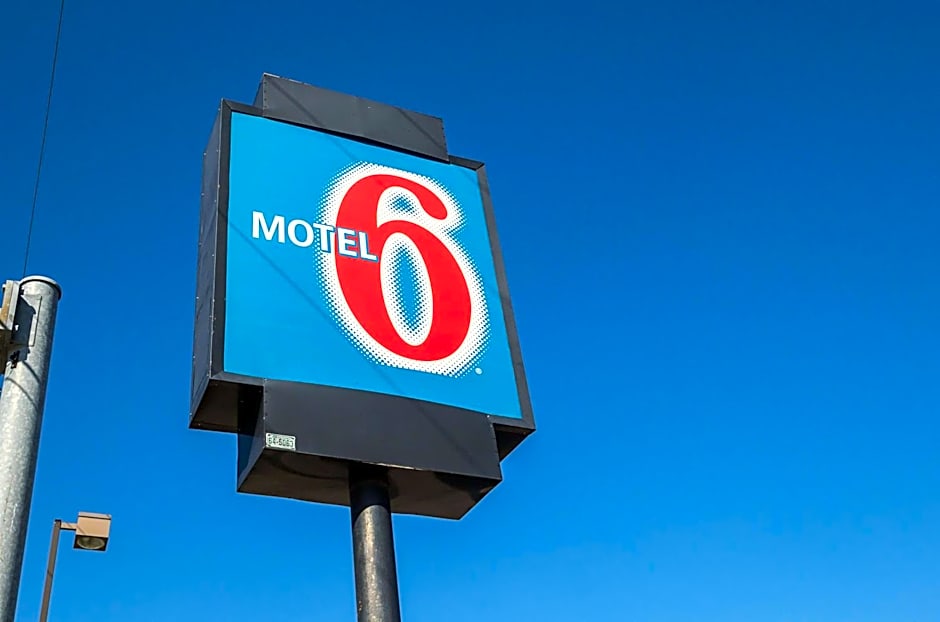 Motel 6-Marshalltown, IA