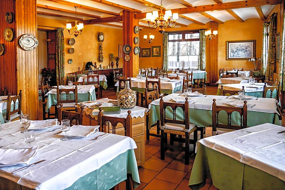 Hotel Esther