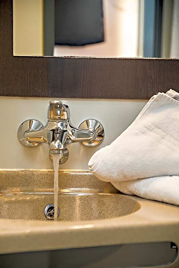 Premiere Classe Rouen Sud - Parc Des Expositions