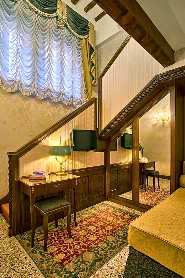 Hotel Palazzo Stern