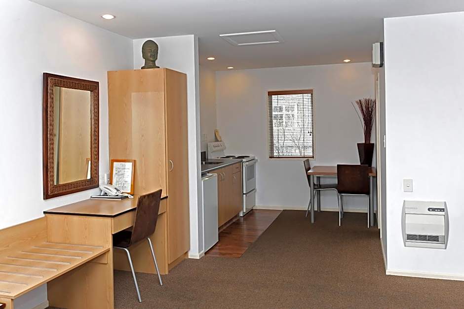 Casino Court Motor Lodge