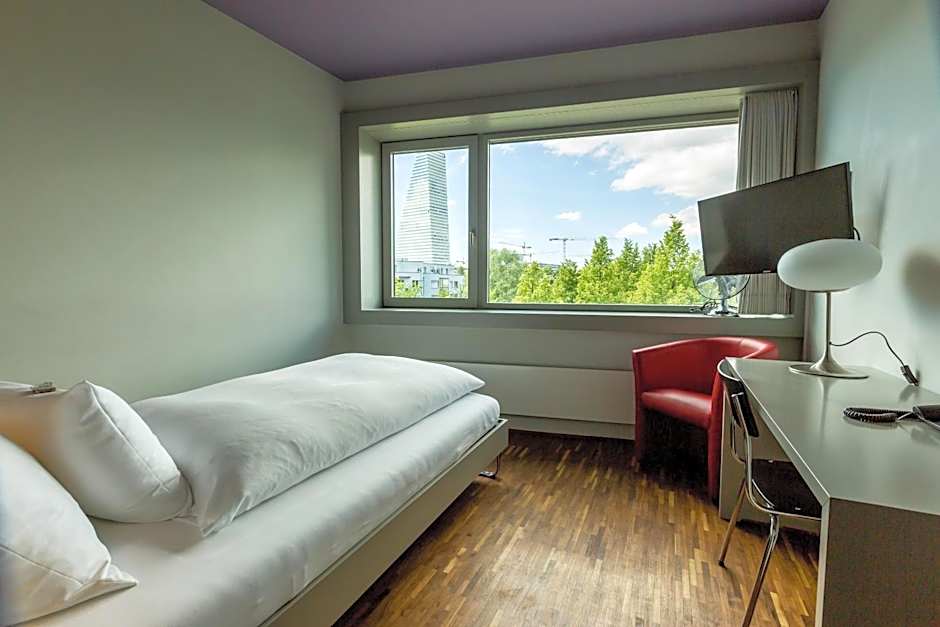 dasbreitehotel am Rhein