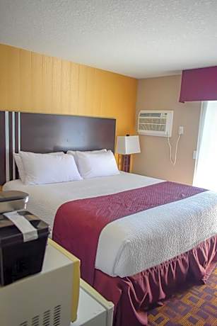 Queen Room - Non-Smoking