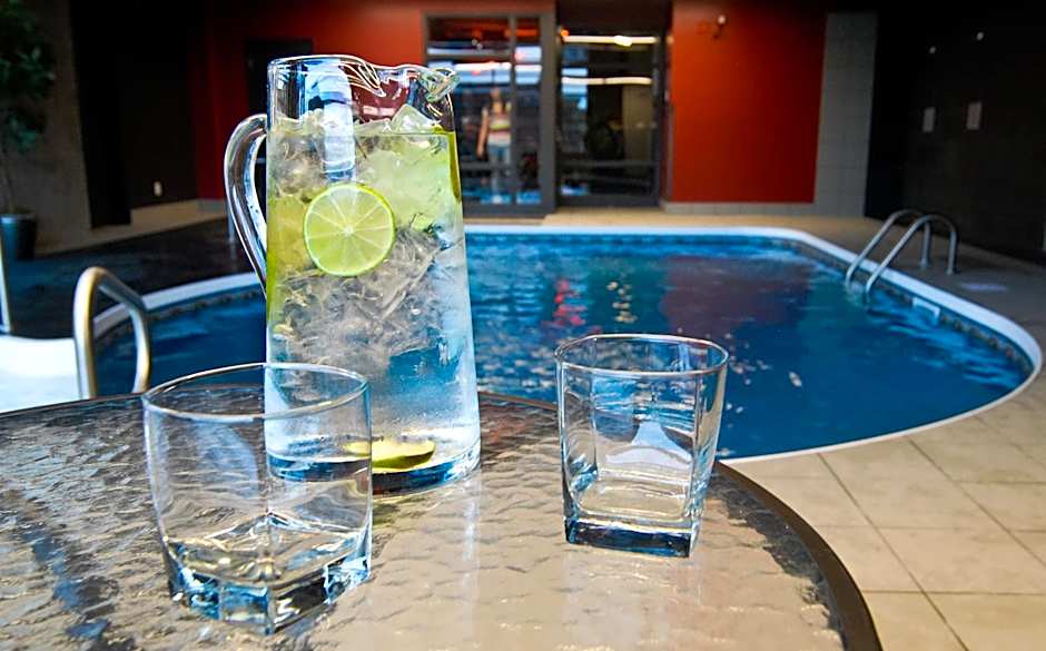 Grand Times Hotel Sherbrooke