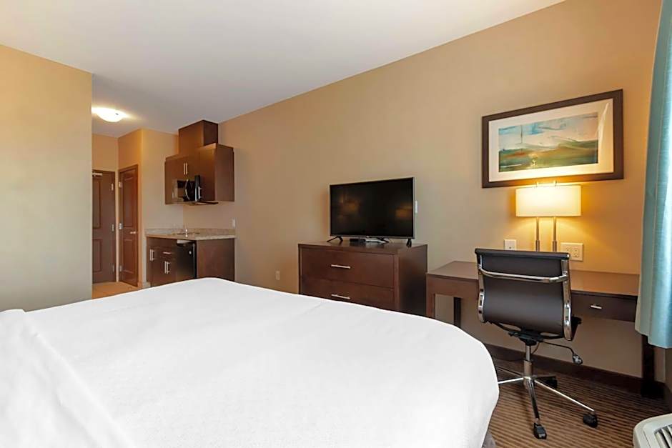Best Western Plus Moosomin Hotel