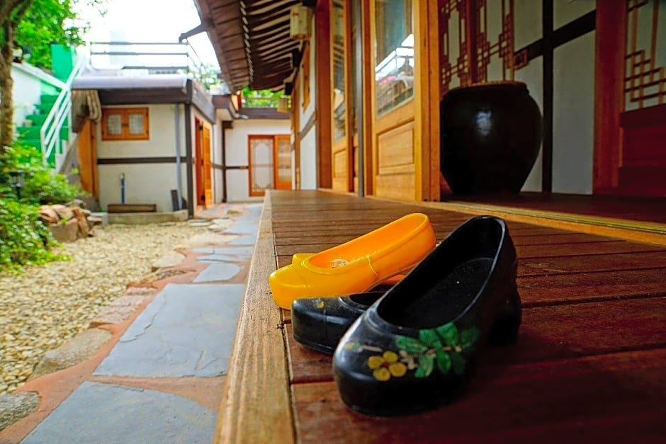 Jeonju Hongsi Hanok Guesthouse – Jeonju, MN