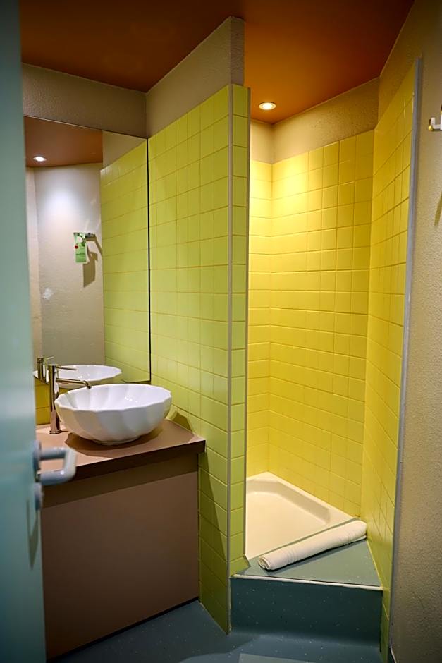 greet hôtel Pont du Gard - Route d'Avignon