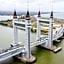 New Drawbridge Condo With Seaview and Pool