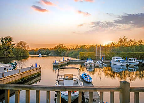 Yare View Holiday Cottages